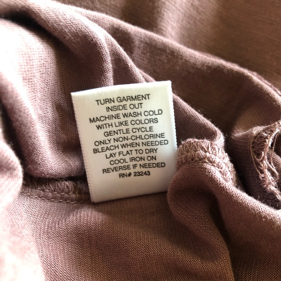 GUC NEW YORK & COMPANY STREET WEAR TANK W/ FRILLS - Picture 8 of 8